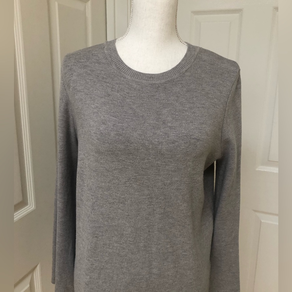 Olivaceous Gray Long Wide Sleeve Sweater.